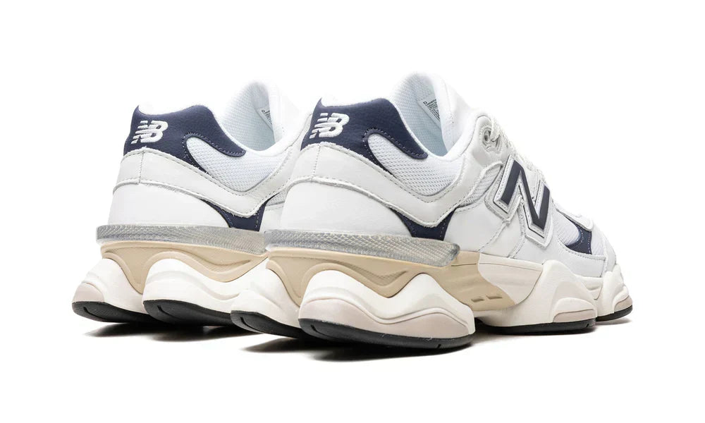 NEW BALANCE 9060 "Blanco / Azul marino